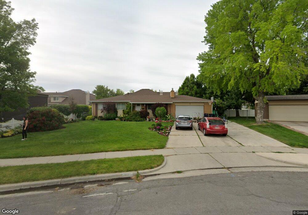 639 Fairoaks Way, Sandy, UT 84070 - photo 1