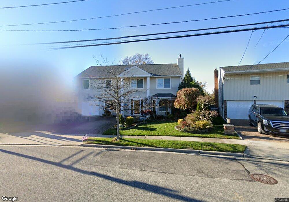 3896 Sally Ln, Oceanside, NY 11572 - photo 1