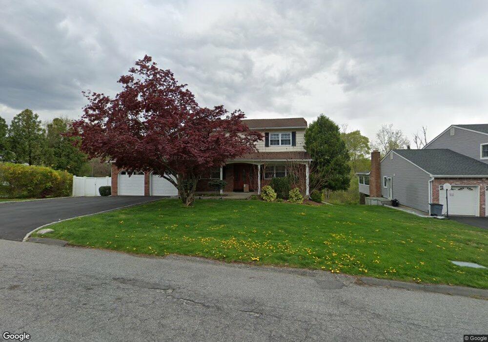 2587 Evergreen St, Yorktown Heights, NY 10598 - photo 1