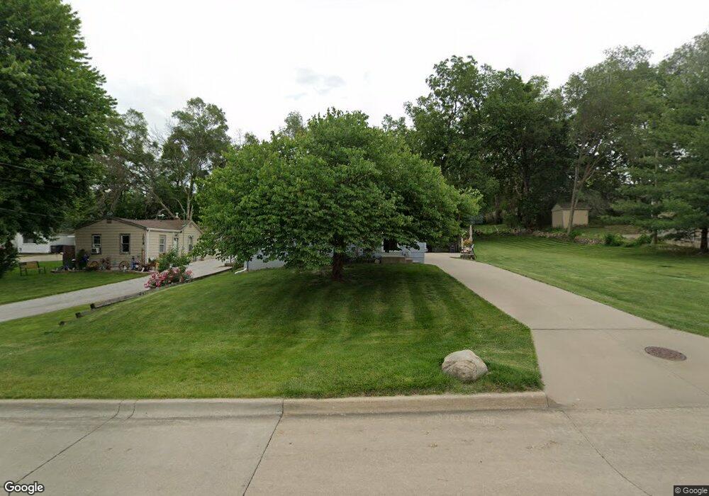 1215 E 35th Ct, Des Moines, IA 50317 - photo 1