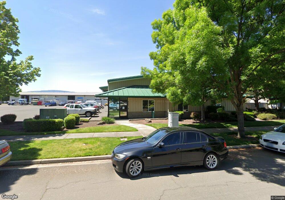 4751 Industry Dr, Central Point, OR 97502 - photo 1