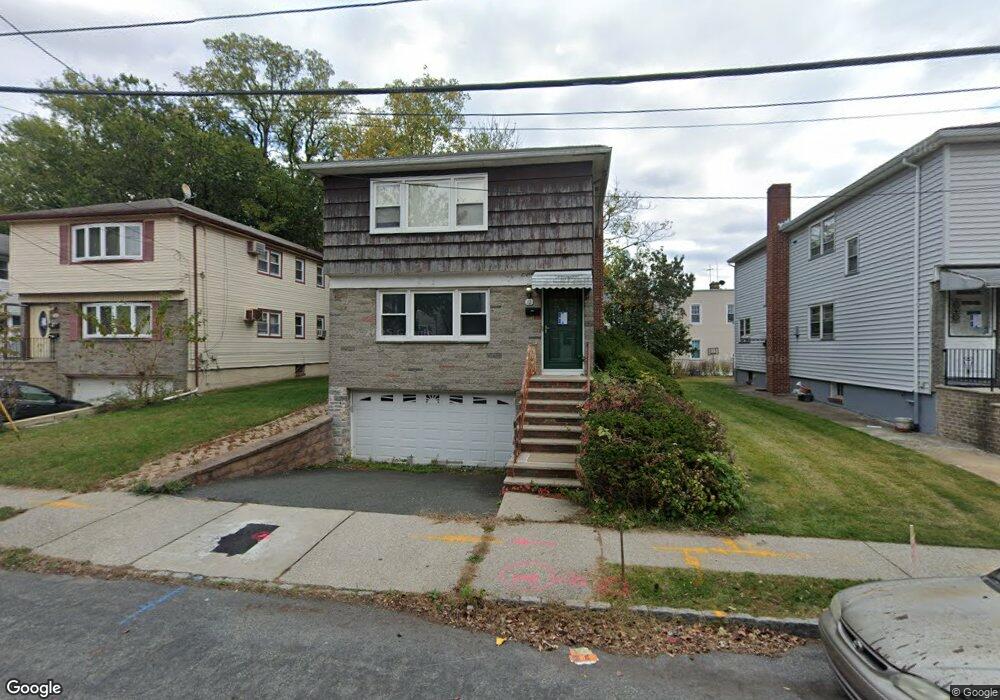 12 Gifford Ct, Maplewood, NJ 07040 - photo 1