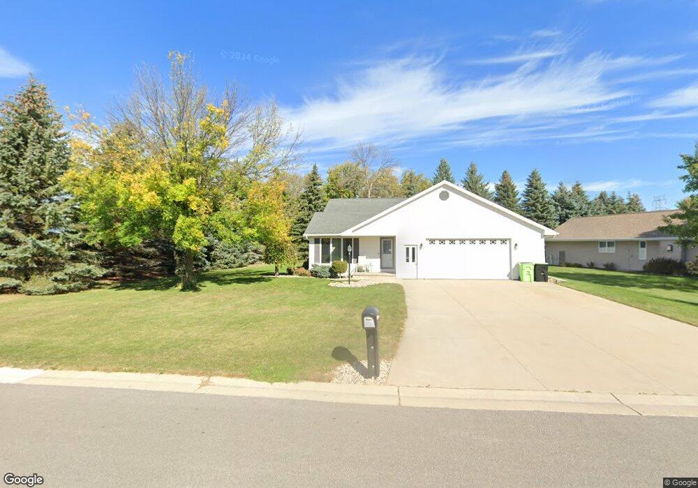 W5692 Jochmann Dr, Appleton, WI 54915 - photo 1