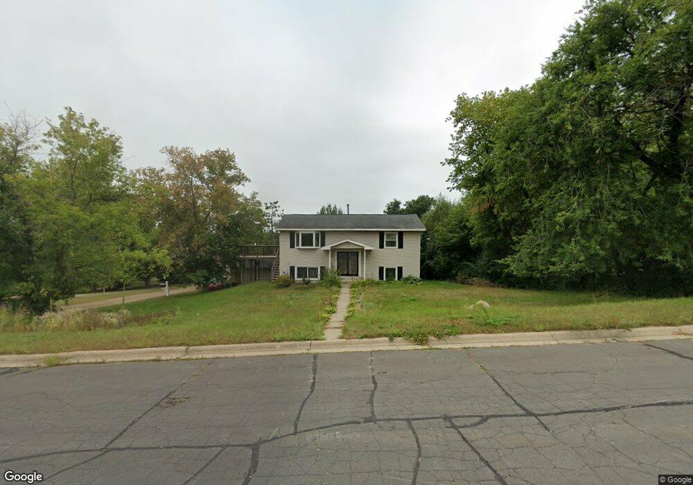 405 SW 1st Ave, Grand Rapids, MN 55744 - photo 1