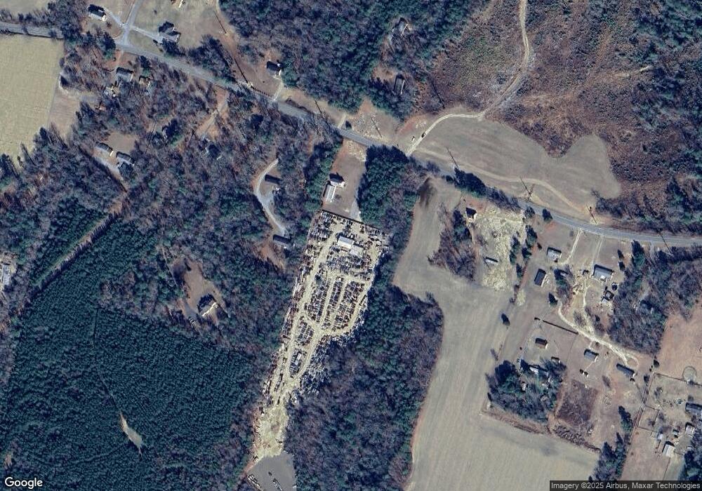 608 Howerton Rd, Dunnsville, VA 22454 - photo 1