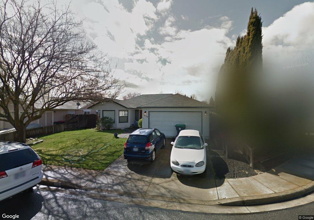 1679 Tara Cir, Central Point, OR 97502 - photo 1