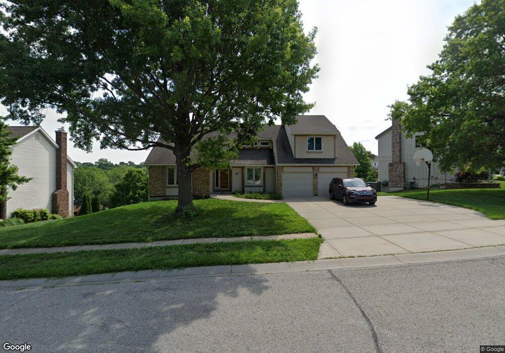 5649 Noland Rd, Shawnee, KS 66216 - photo 1