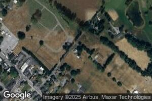 19 Meeting House Ln, Oley, PA 19547