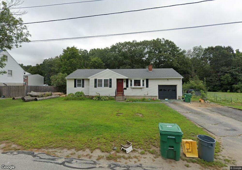 21 Bruce St, Uxbridge, MA 01569 - photo 1