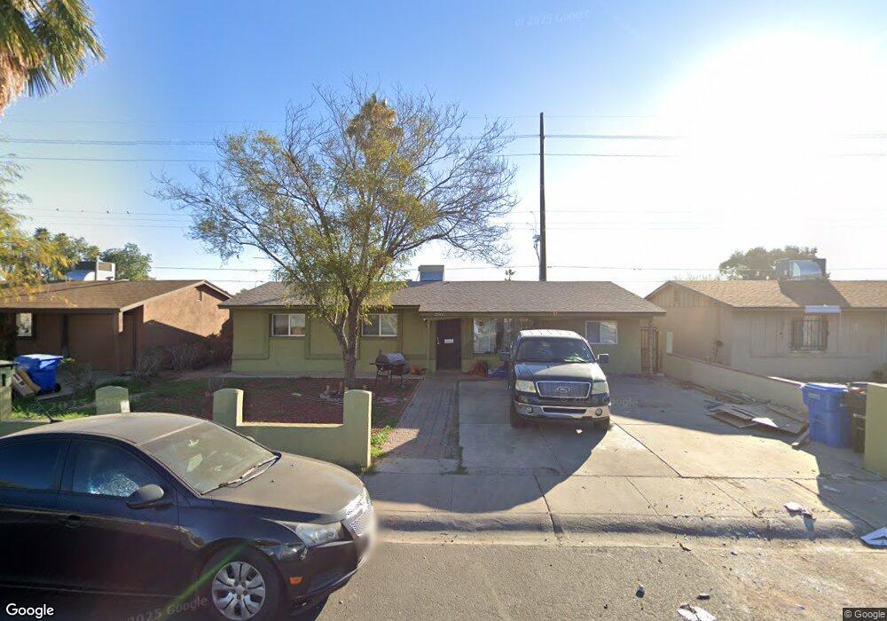 2545 N 47th Dr, Phoenix, AZ 85035 - photo 1