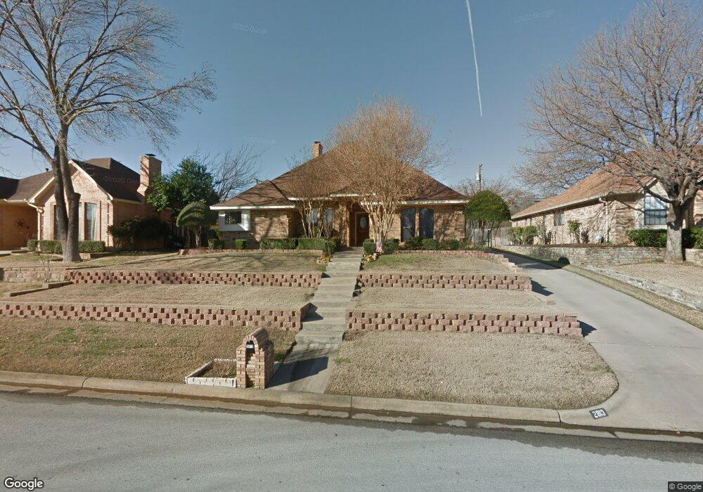 2813 Cliffside St, Grapevine, TX 76051 - photo 1