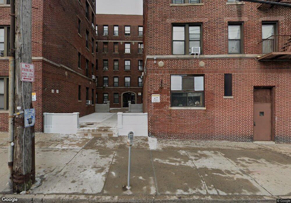 65 Central Park Ave unit 5J, Yonkers, NY 10705 - photo 1