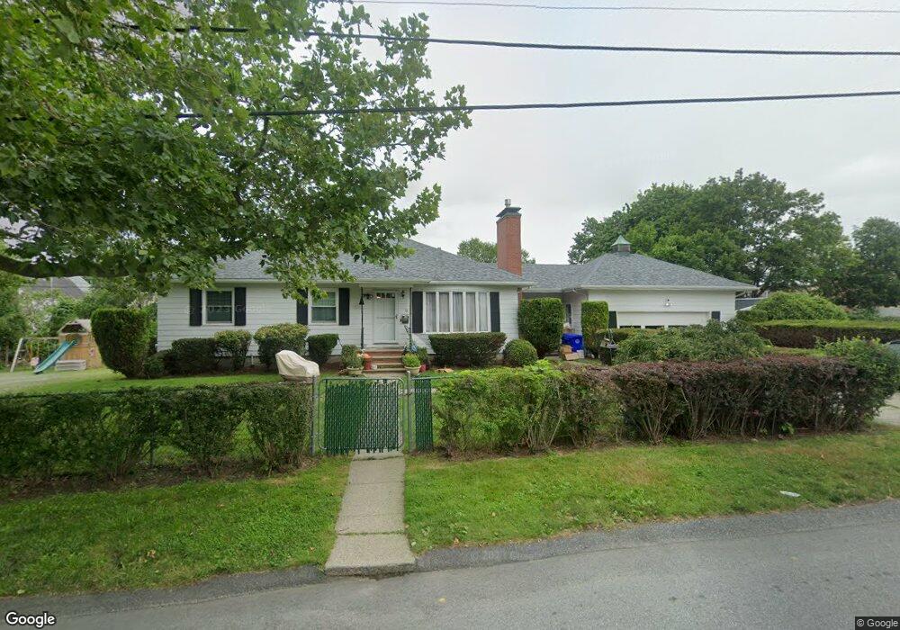 11 Magnolia St, Bristol, RI 02809 - photo 1