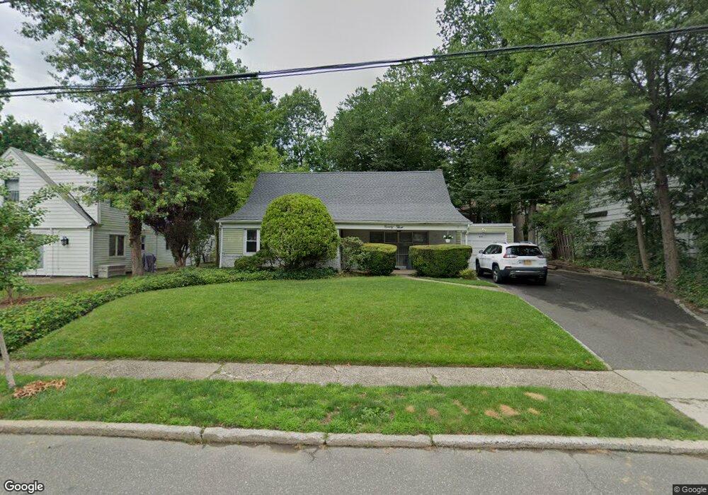 93 Croyden Ave, Great Neck, NY 11023 - photo 1