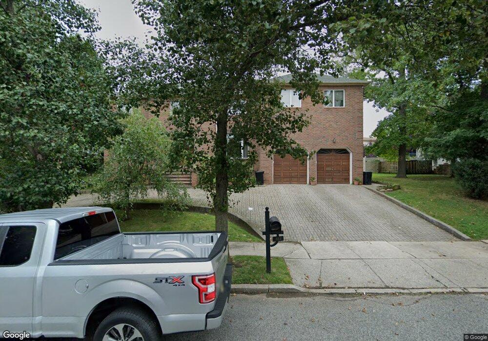 183 Uncas Ave, Staten Island, NY 10309 - photo 1