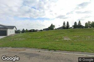 3836 Cogburn Rd, Bismarck, ND 58503