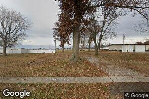 127 W Saint Louis St, Hoyleton, IL 62803