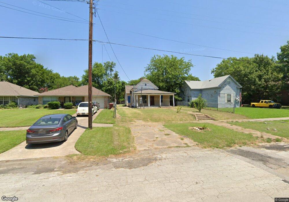 506 W 5th St, Bonham, TX 75418 - photo 1
