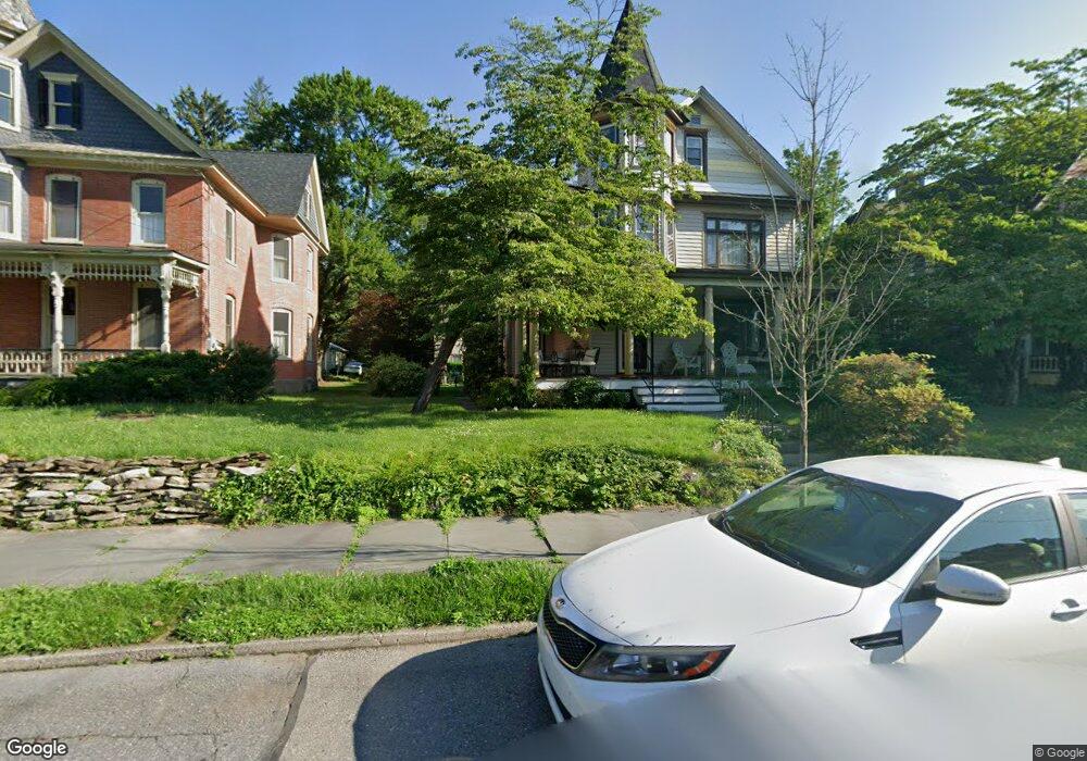 606 Thomas St, Stroudsburg, PA 18360 - photo 1