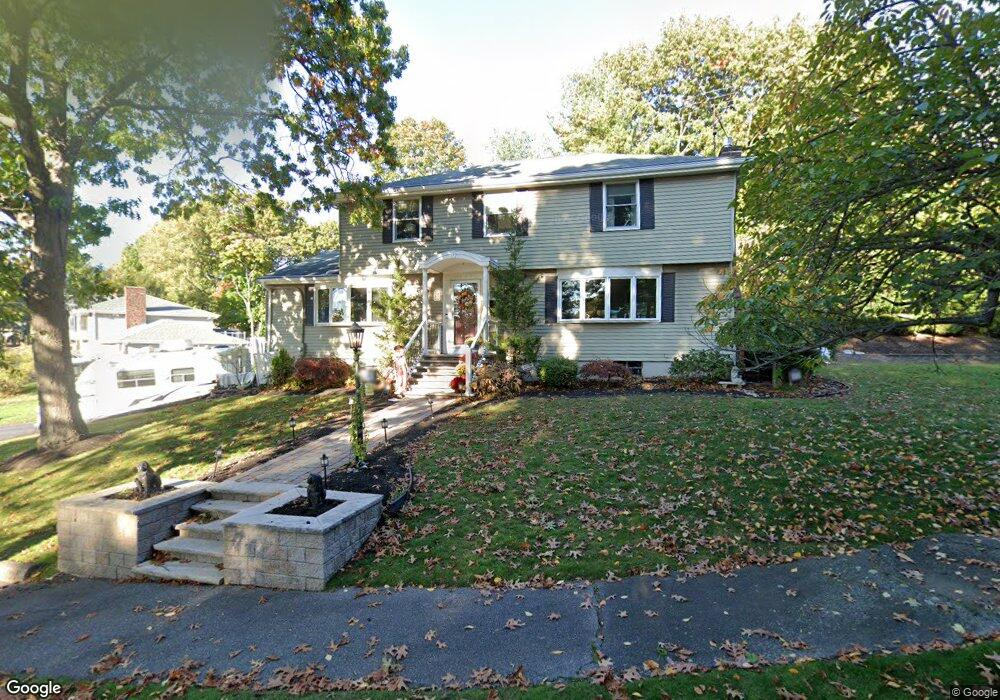 1 Lantern Ln, Wakefield, MA 01880 - photo 1