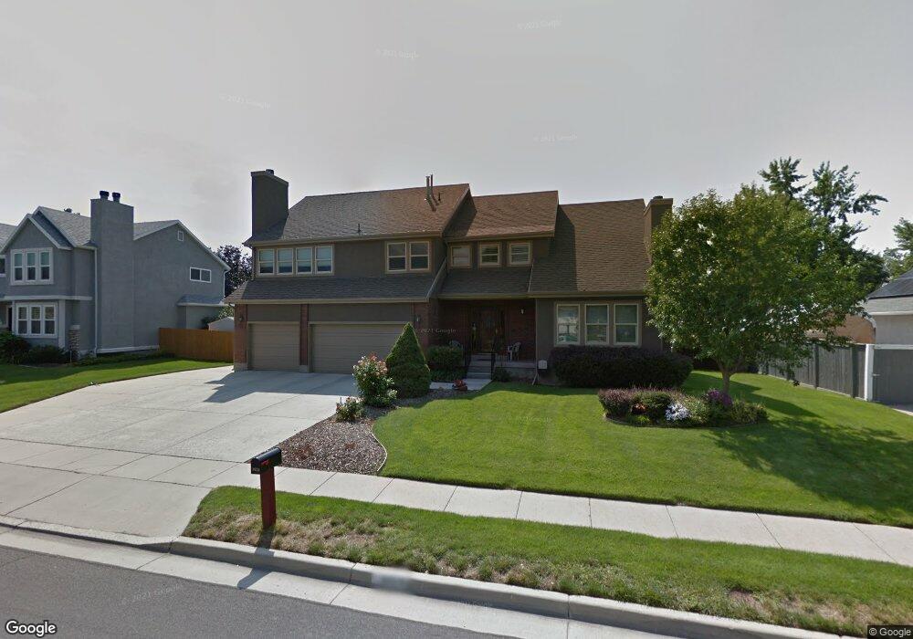 8924 S Shady Meadow Dr, Sandy, UT 84093 - photo 1