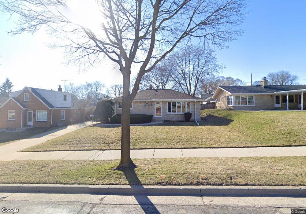 4463 S Taylor Ave, Milwaukee, WI 53207 - photo 1