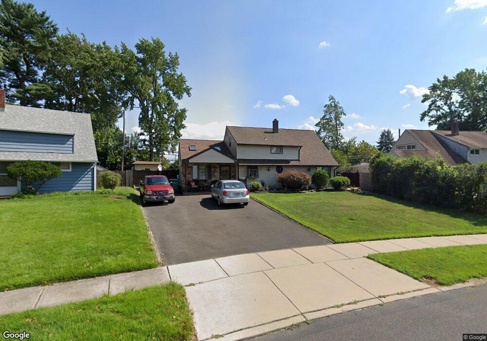 172 Idlewild Rd, Levittown, PA 19057 - photo 1