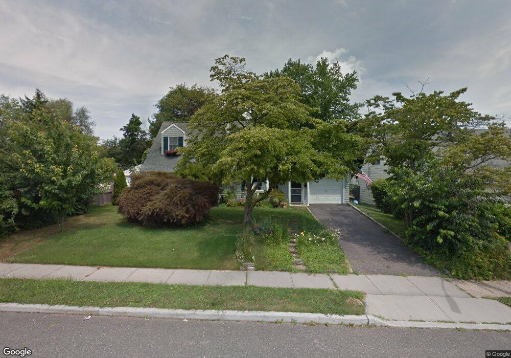 19 Collins Rd, Glen Cove, NY 11542 - photo 1