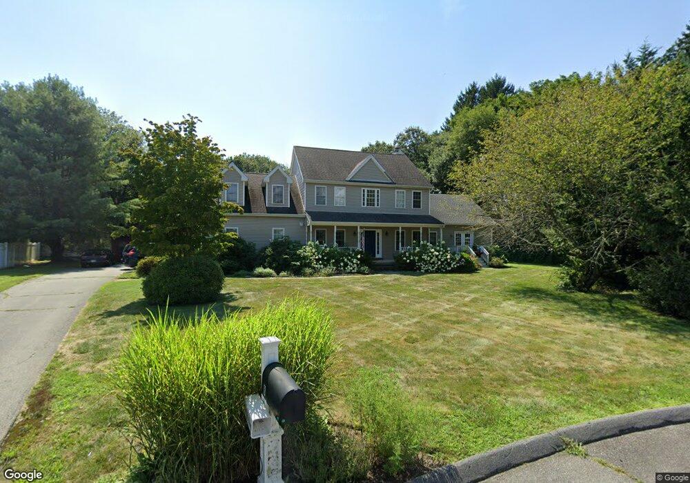 8 Queen Anne Ct, Old Lyme, CT 06371 - photo 1