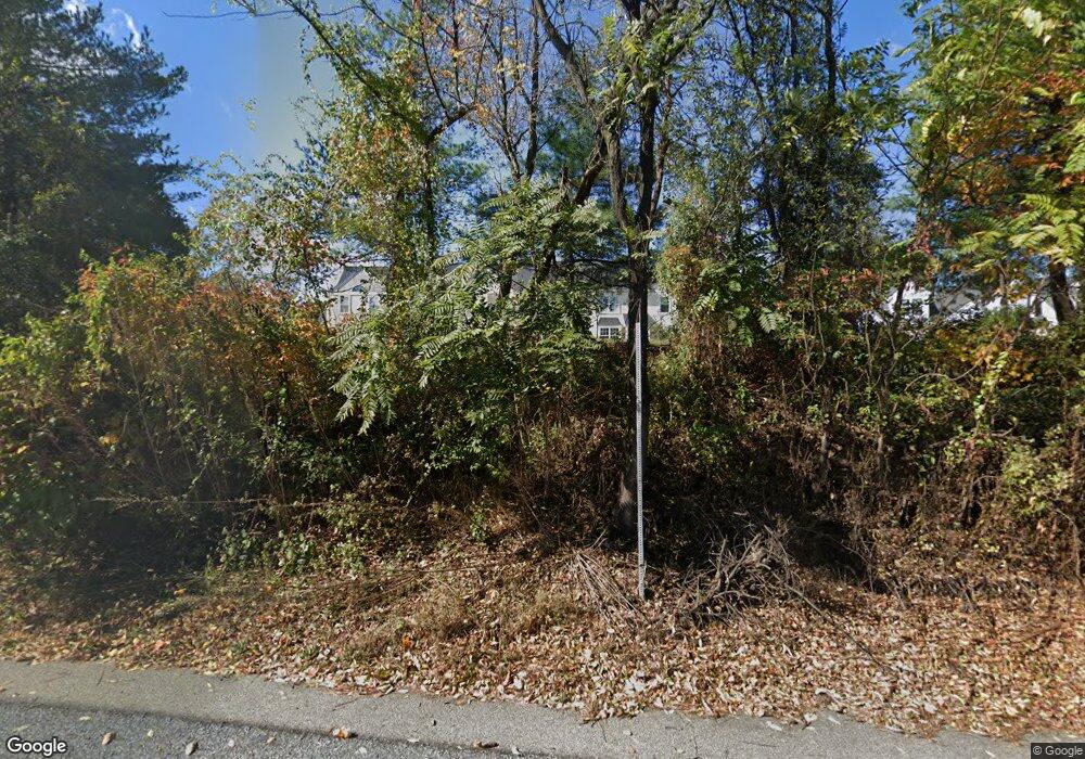 304 Coventry Pointe Ln, Pottstown, PA 19465 - photo 1