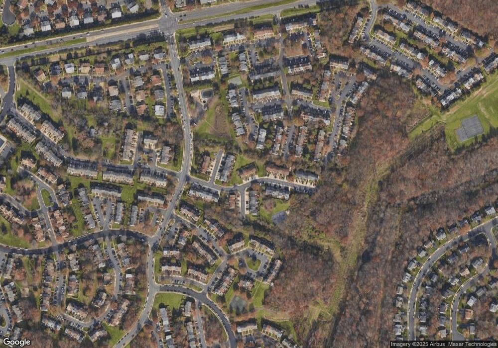 13932 Winding Ridge Ln, Centreville, VA 20121 - photo 1