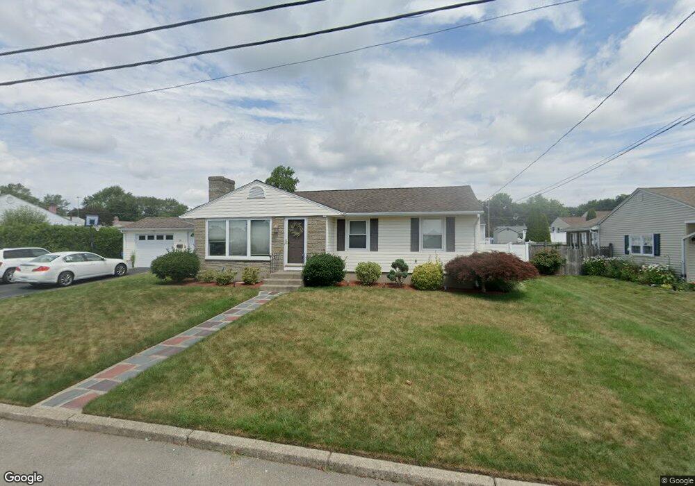 39 W Highland Ave, Cumberland, RI 02864 - photo 1