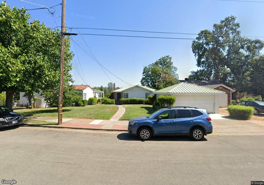 745 Lakeview Dr, Redding, CA 96001 - photo 1