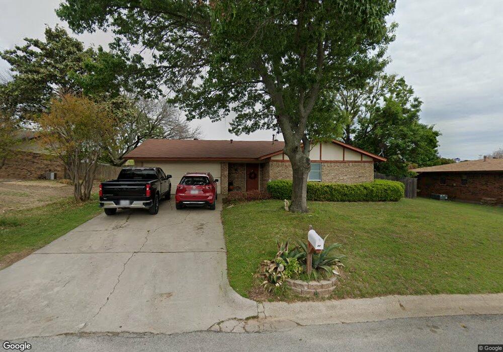 211 S Sendero Dr, Decatur, TX 76234 - photo 1