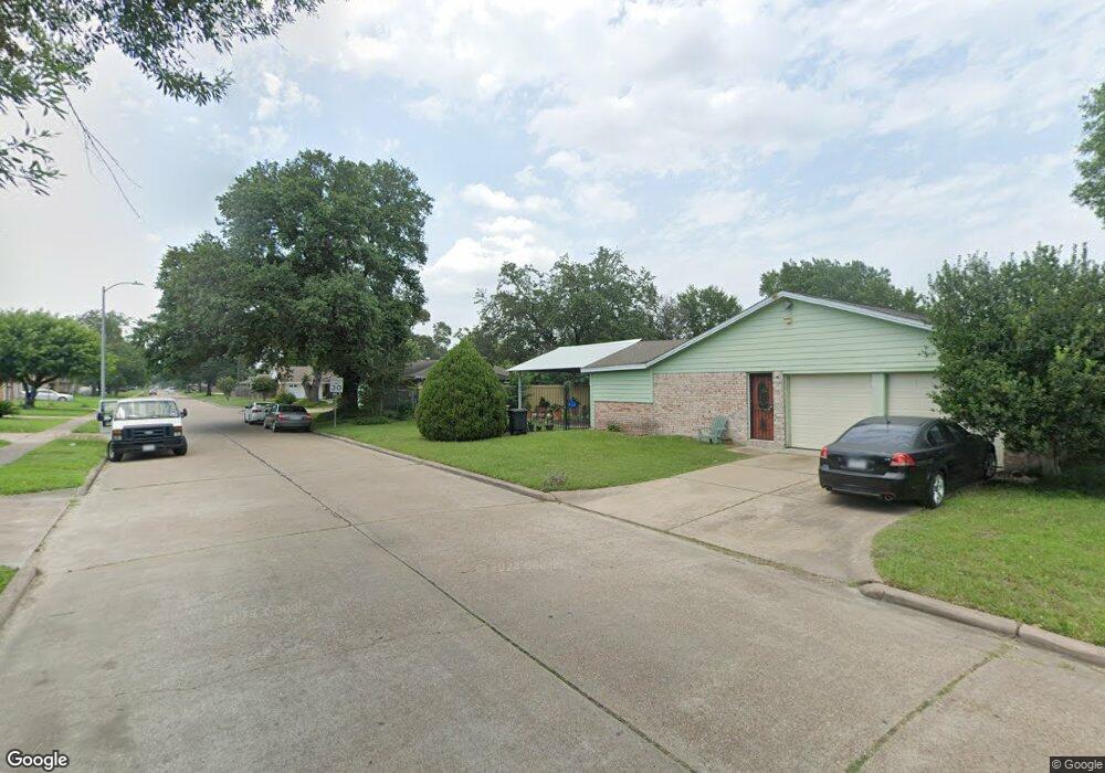 1338 Hidden Valley Dr, Houston, TX 77088 - photo 1
