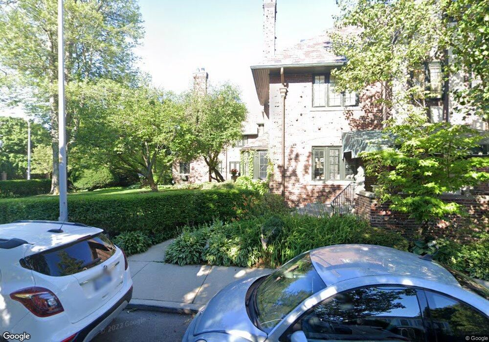 263 Roosevelt Place, Grosse Pointe, MI 48230 - photo 1