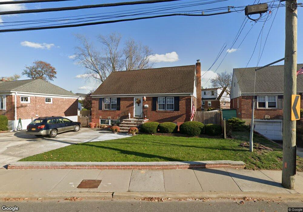 2981 Oceanside Rd, Oceanside, NY 11572 - photo 1