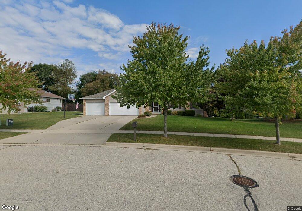 763 Ridge View Ln, Oregon, WI 53575 - photo 1