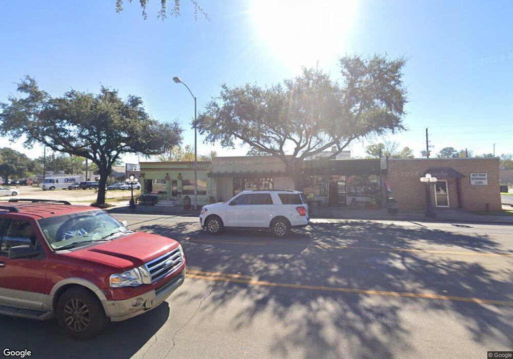 313 W Main St, Tomball, TX 77375 - photo 1