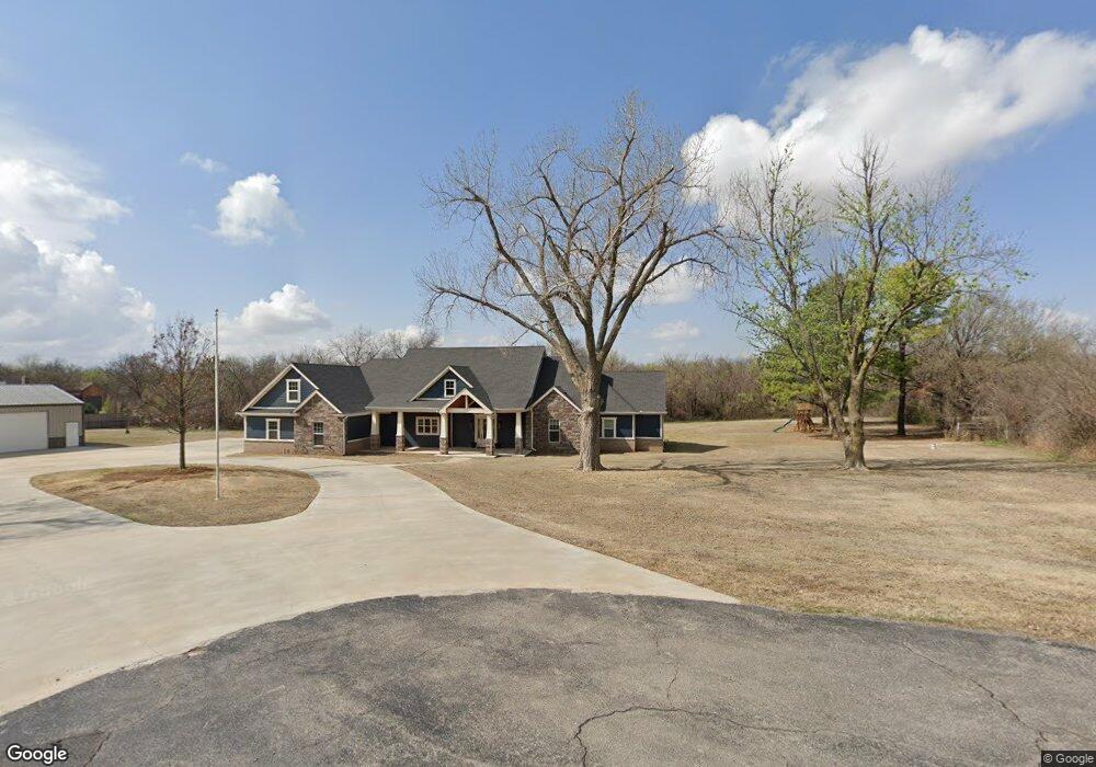 901 Estell Dr, Moore, OK 73160 - photo 1