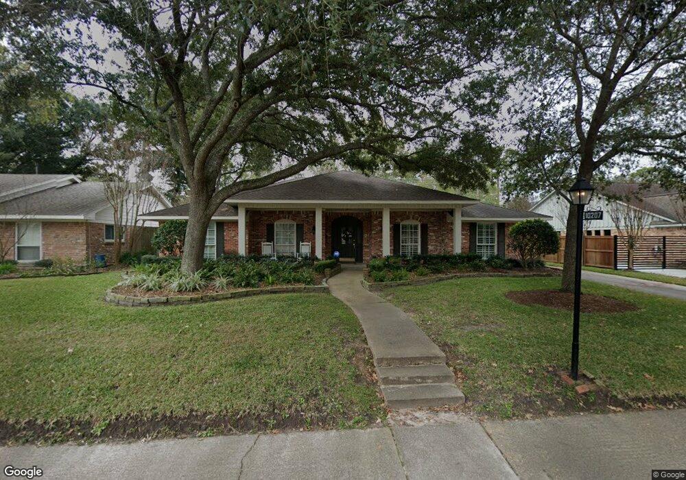 10207 Green Tree Rd, Houston, TX 77042 - photo 1