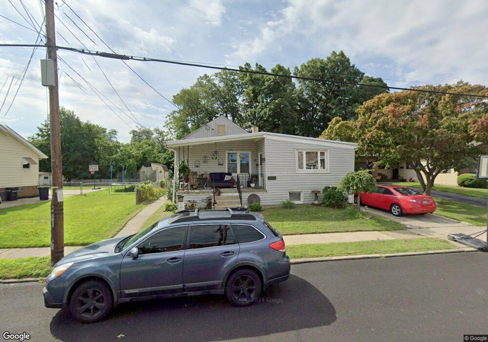 220 Powhattan St, Essington, PA 19029 - photo 1