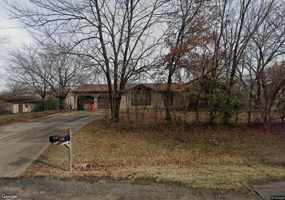 803 N West 16th St, Parsons, KS 67357 - photo 1