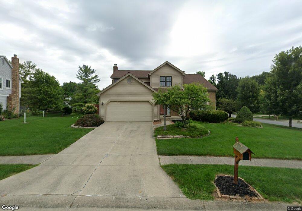 5692 Preston Woods Rd, Columbus, OH 43235 - photo 1