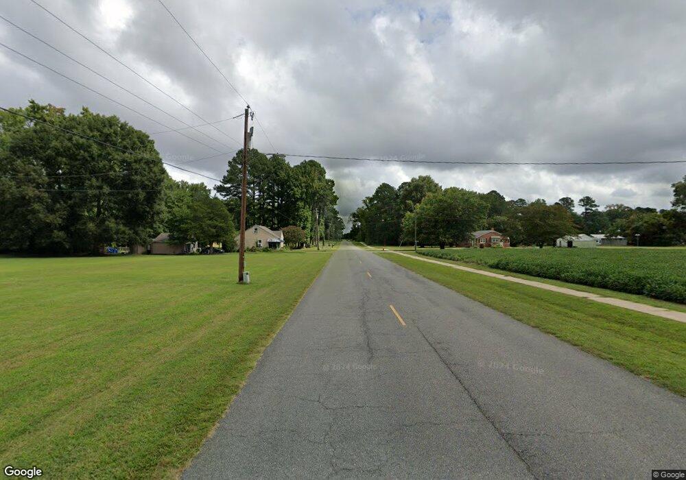 415 E Magnolia Ave, West Point, VA 23181 - photo 1