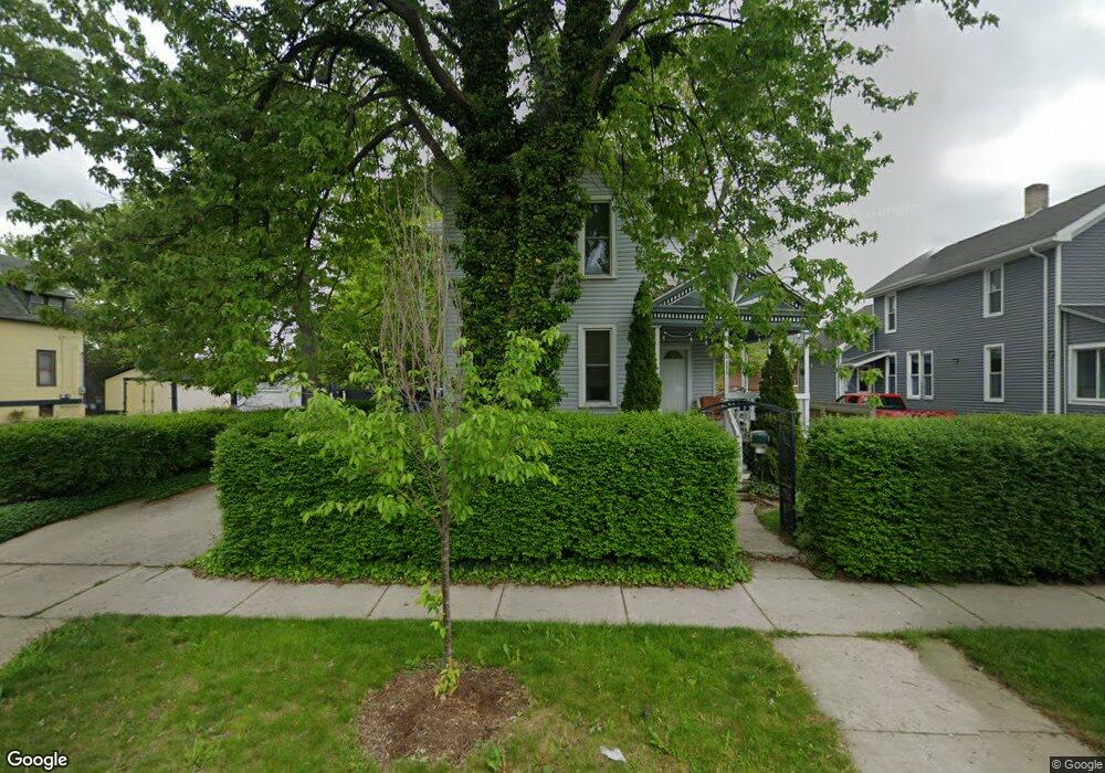 233 Adams St, Bay City, MI 48708 - photo 1