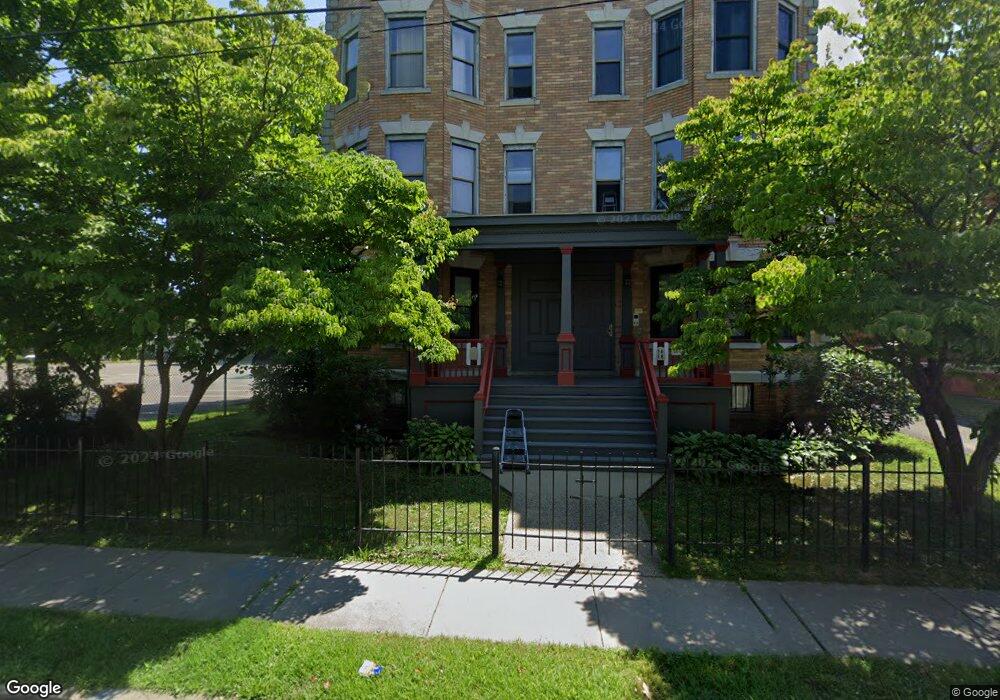 56-58 Atwood St unit A3C, Hartford, CT 06105 - photo 1