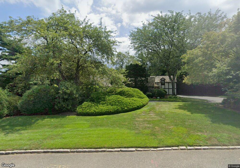 6 Vanderbilt Dr, Port Washington, NY 11050 - photo 1