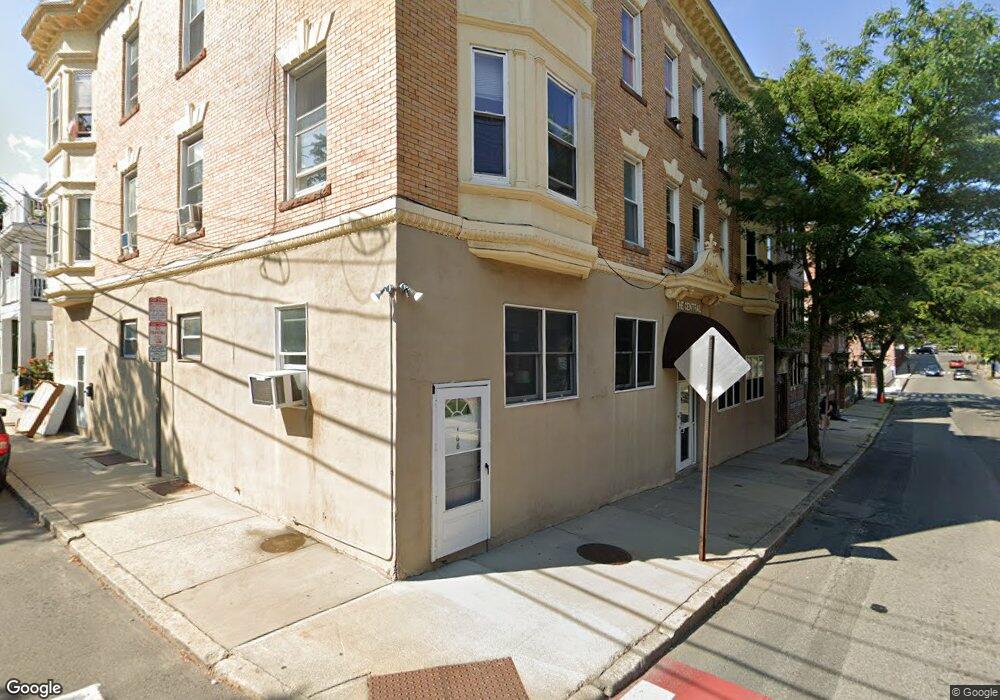 108 Central St unit 3L, Somerville, MA 02143 - photo 1