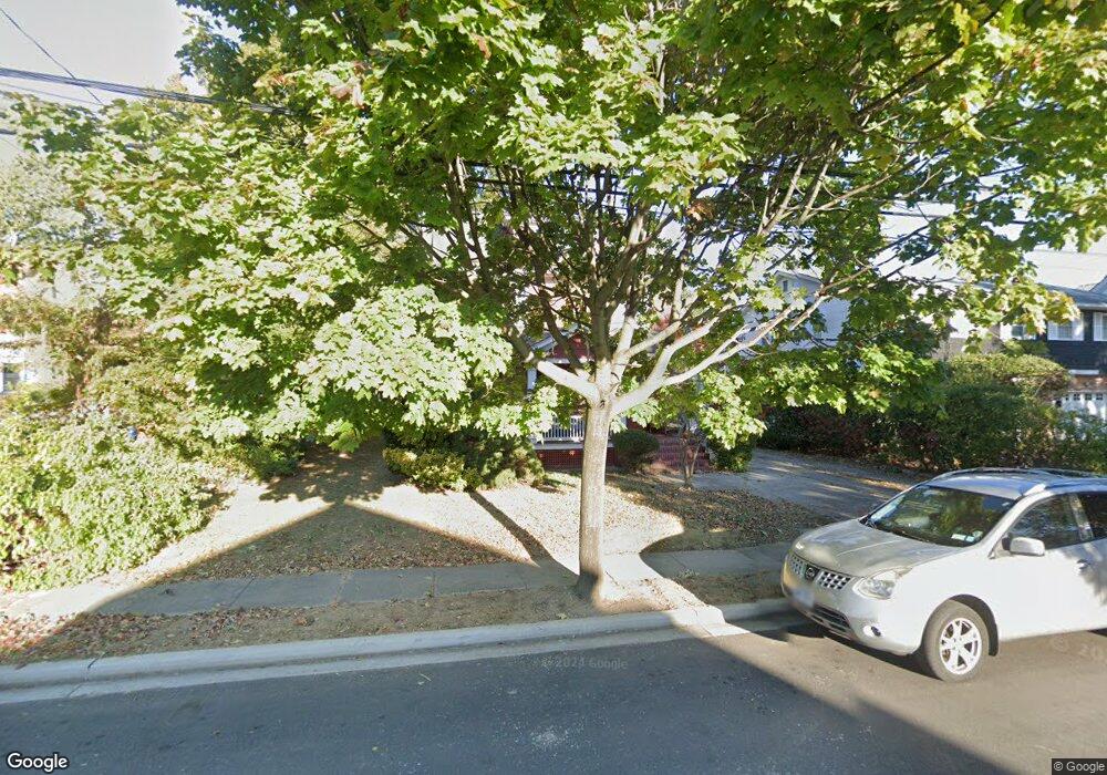 33 Miriam St, Valley Stream, NY 11581 - photo 1